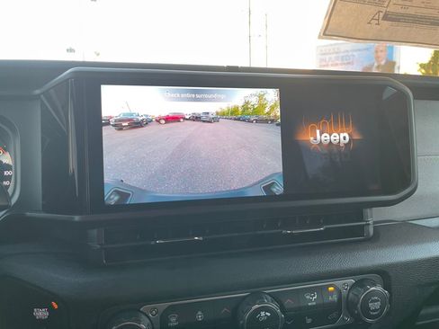 New 2026 Jeep Gladiator Sport AWD/4WD image 20