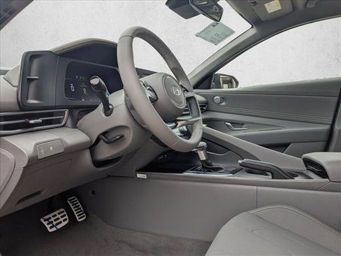 Used 2026 Hyundai Elantra Sport FWD image 3