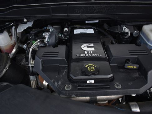 Used 2024 RAM 2500 Limited image 35