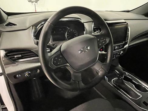 Used 2023 Chevrolet Traverse LT w/ Midnight/Sport Edition image 23