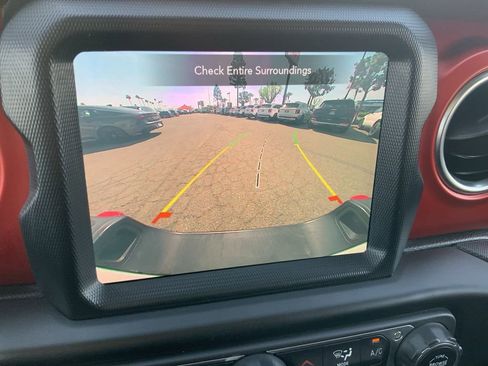 Certified 2020 Jeep Gladiator Rubicon w/ Dual Top Group image 23