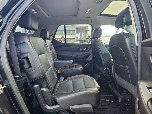 Used 2021 Chevrolet Traverse Premier w/ Redline Edition AWD/4WD image 12