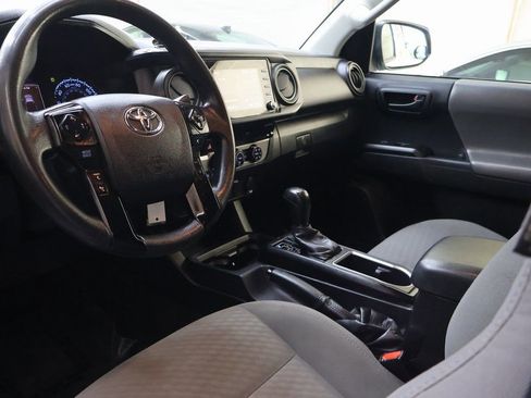 Used 2021 Toyota Tacoma SR image 17