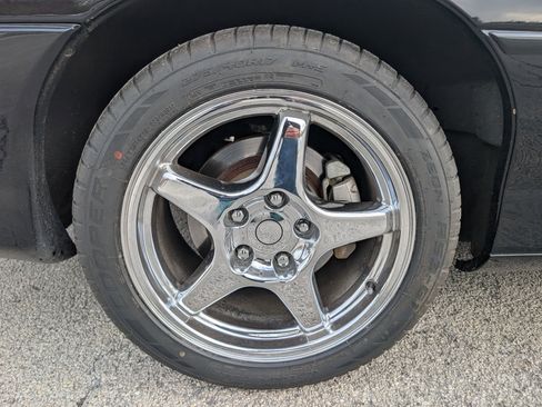 Used 2001 Chevrolet Camaro Z28 w/ SS Performance/Appearance Pkg image 54