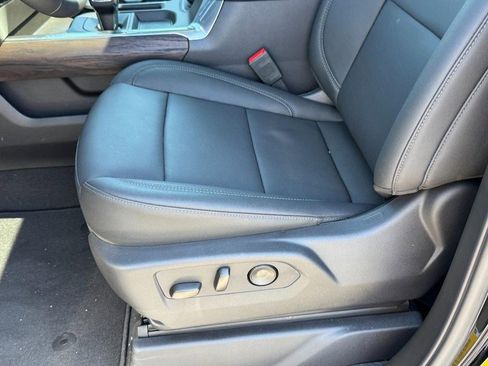 New 2026 GMC Sierra 1500 SLT w/ SLT Premium Plus Package image 17