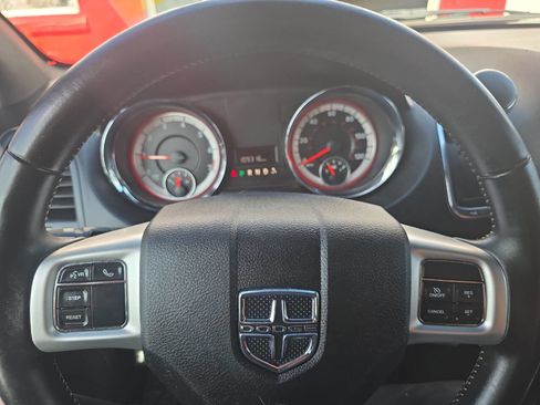 Used 2015 Dodge Grand Caravan SXT w/ Blacktop Package image 10