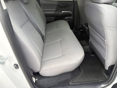 Used 2022 Toyota Tacoma SR5 w/ Technology Package RWD image 16