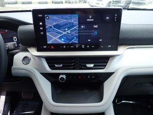 New 2026 Ford Explorer Active AWD/4WD image 17