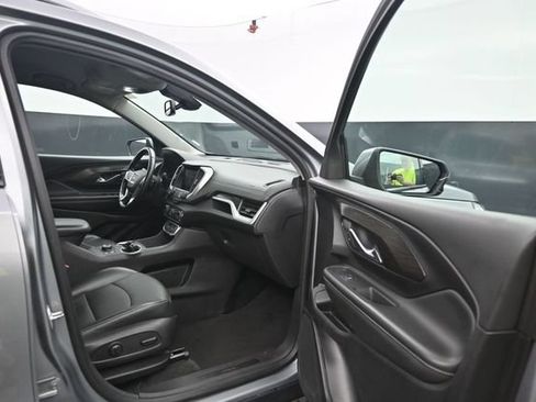 Used 2024 GMC Terrain SLT AWD/4WD image 36