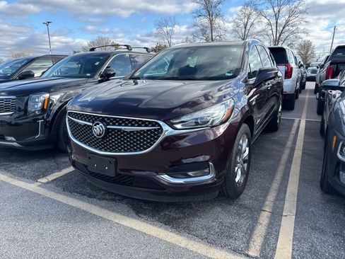 Used 2020 Buick Enclave Avenir w/ Avenir Technology Package image 2