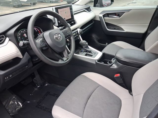 Used 2023 Toyota RAV4 XLE w/ Convenience Package FWD image 10