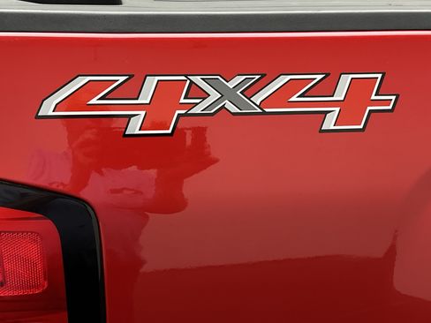 Used 2015 Chevrolet Silverado 2500 LT w/ LT Convenience Package AWD/4WD image 14