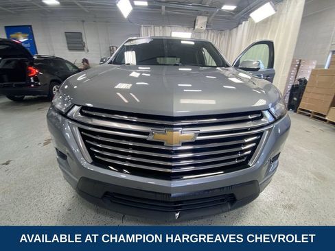 Used 2023 Chevrolet Traverse Premier AWD/4WD image 39