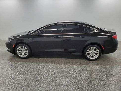 Used 2015 Chrysler 200 Limited image 7