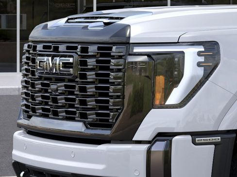 New 2026 GMC Sierra 2500 Denali Ultimate AWD/4WD image 13