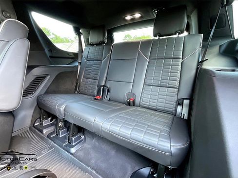 Used 2025 Cadillac Escalade V w/ LPO, Floor Liner Package image 27