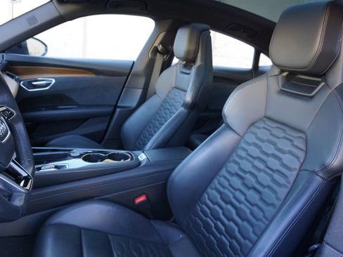 Used 2023 Audi e-tron GT Premium Plus AWD/4WD image 29