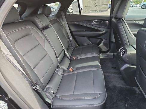 New 2026 Chevrolet Blazer EV LT image 25