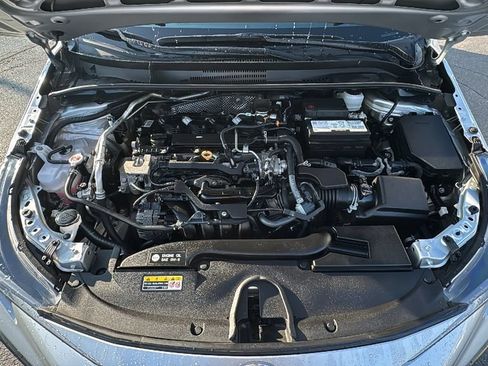 Used 2025 Toyota Corolla SE FWD image 32