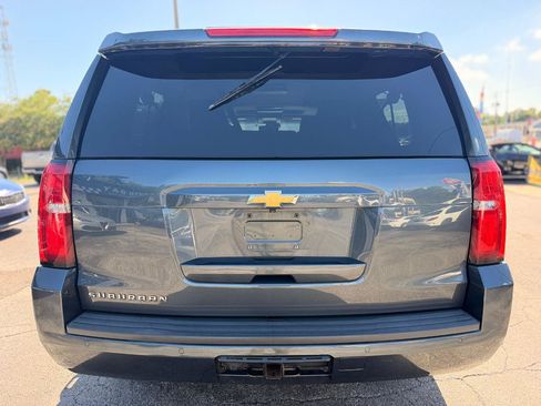 Used 2020 Chevrolet Suburban LT RWD image 8