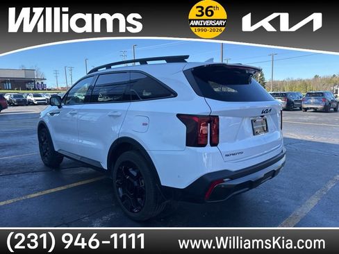 Used 2025 Kia Sorento SX Prestige w/ Olive Brown Leather Package image 11