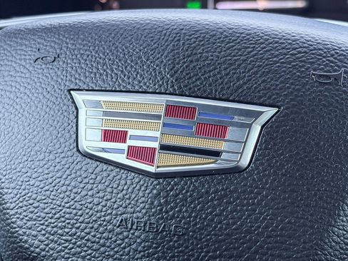 Used 2017 Cadillac XT5 Luxury w/ Driver Awareness Package image 24