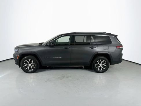 Used 2023 Jeep Grand Cherokee L Limited AWD/4WD image 6