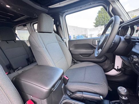 New 2026 Jeep Wrangler Unlimited Sport AWD/4WD image 19