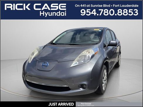 Used 2015 Nissan Leaf S FWD image 1