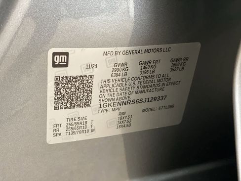 Used 2025 GMC Acadia Elevation image 31