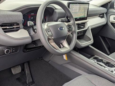 New 2026 Ford Explorer Active image 3