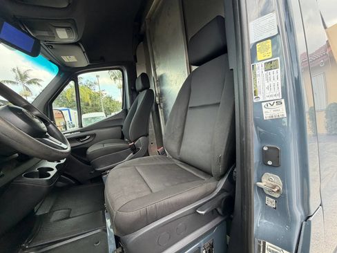 Used 2019 Mercedes-Benz Sprinter 170 image 15