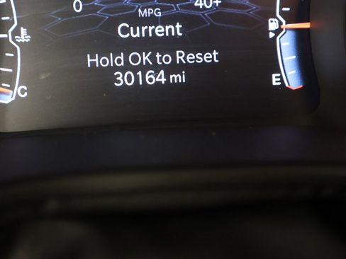 Used 2022 Jeep Compass Latitude image 38