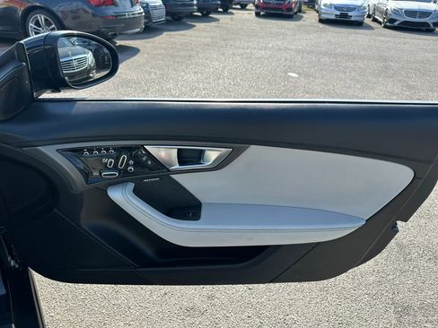 Used 2016 Jaguar F-TYPE Convertible RWD image 28