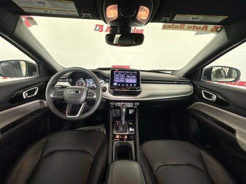 Used 2025 Jeep Compass Limited AWD/4WD image 33