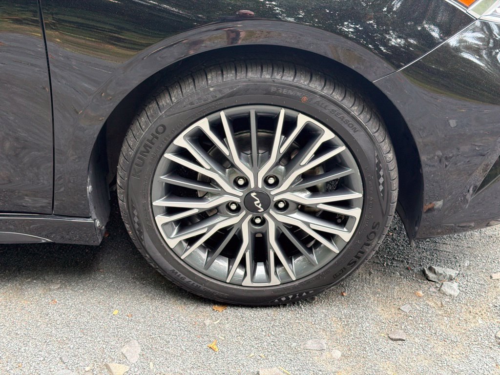 Used 2023 Kia Forte GT-Line FWD image 8