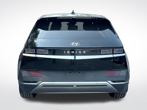 Used 2023 Hyundai Ioniq 5 SEL RWD image 4