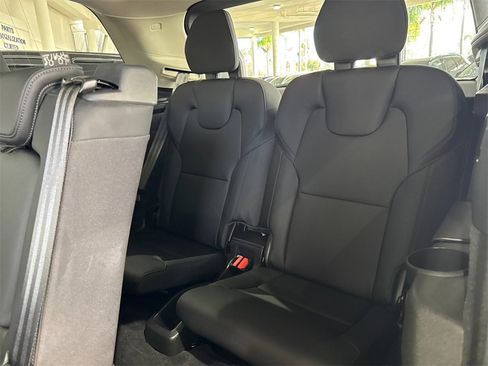 Certified 2025 Volvo XC90 B6 Plus image 14