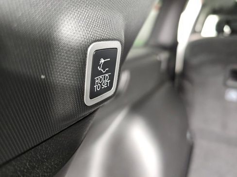 New 2025 Jeep Grand Cherokee 4WD image 31