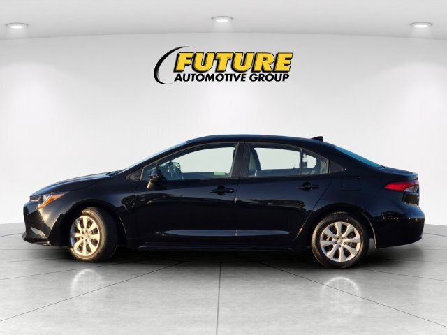 Certified 2025 Toyota Corolla LE FWD image 9