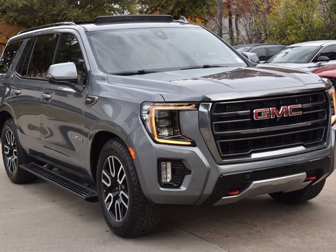 Used 2021 GMC Yukon AT4 w/ AT4 Premium Plus Package image 4
