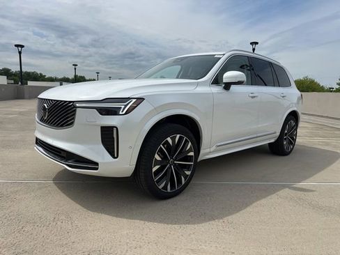 New 2026 Volvo XC90 B6 Ultra w/ Protection Package AWD/4WD image 3