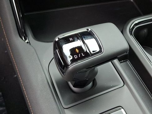 New 2026 GMC Sierra 1500 AT4 w/ AT4 Premium Package AWD/4WD image 11