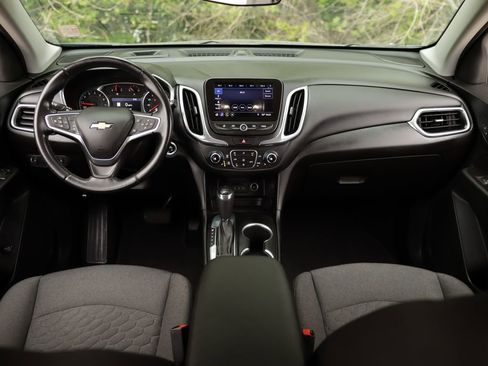 Used 2020 Chevrolet Equinox LT FWD image 19