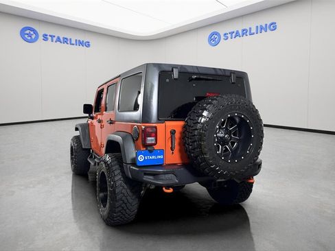 Used 2015 Jeep Wrangler Unlimited Rubicon image 6