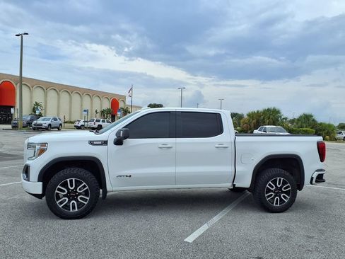 Used 2021 GMC Sierra 1500 AT4 w/ AT4 Value Package AWD/4WD image 4