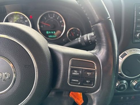 Used 2016 Jeep Wrangler Unlimited Rubicon w/ Connectivity Group image 16