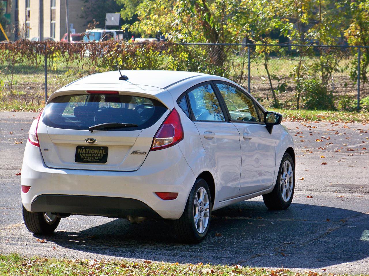 Used 2015 Ford Fiesta SE FWD image 6