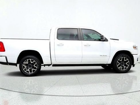 Used 2025 RAM 1500 Laramie AWD/4WD image 4