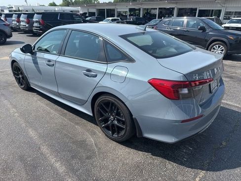 Used 2023 Honda Civic Sport image 7